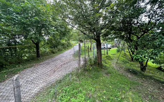 Продается частный дом с видом на море и горы в Чакви.