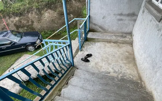 Продается частный дом с видом на море и горы в Чакви.