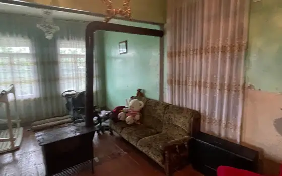 Продается частный дом с видом на море и горы в Чакви.
