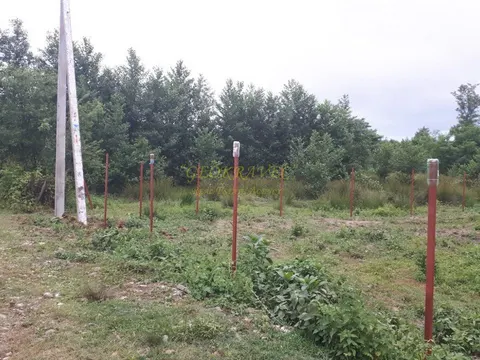 Срочно продается 1500 кв. земельный участок в Уреки у моря 1,5 км.