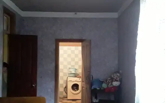 Продается двухэтажный частный дом в Гурии с собственным земельным участком.