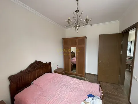 Продается частный дом в 10 км от Батуми с прекрасным видом на море и горы.