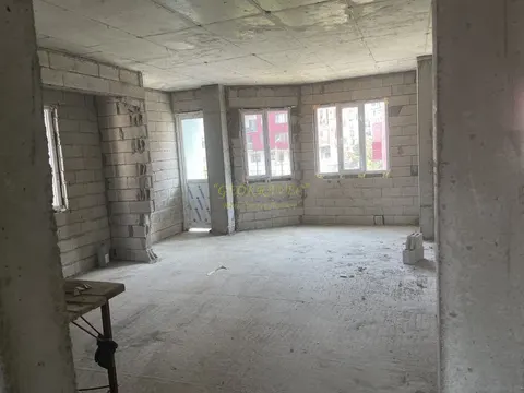 Продается 6 - этажный корпус обшей площадью 1080 кв. в городе Батуми.