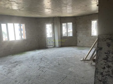 Продается 6 - этажный корпус обшей площадью 1080 кв. в городе Батуми.