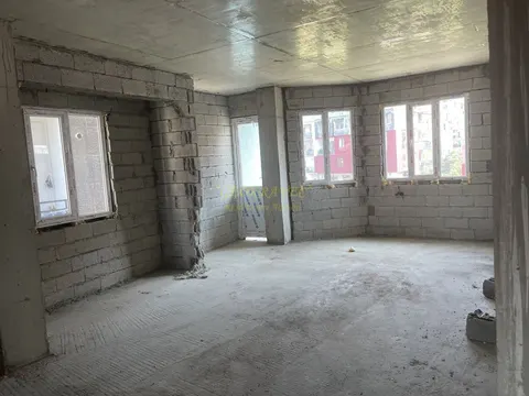Продается 6 - этажный корпус обшей площадью 1080 кв. в городе Батуми.