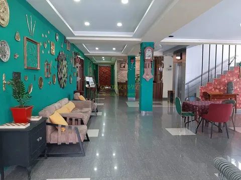Продается действующий отель на горнолыжном курорте Бакуриани.