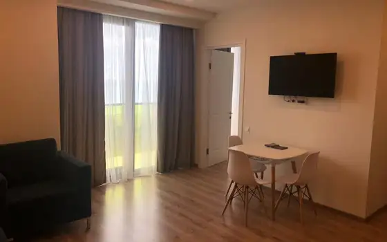 1-Bedroom Seafront Apartment with Views, photo 7