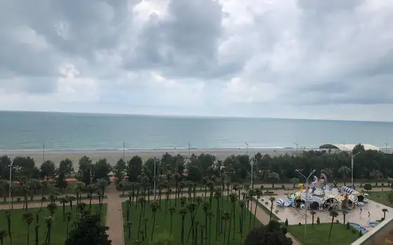 1-Bedroom Seafront Apartment with Views, photo 9