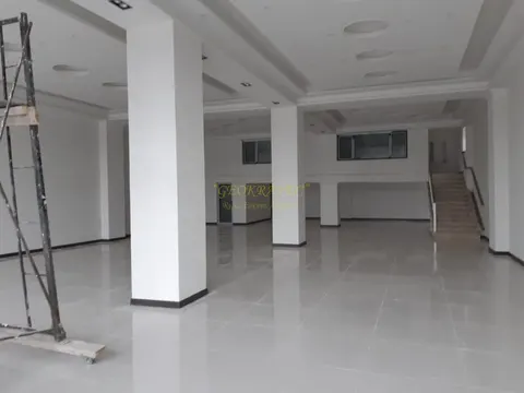 Продается / сдается двух этажная коммерческое помещение в центре города Поти. Грузия.