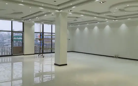 Продается / сдается двух этажная коммерческое помещение в центре города Поти. Грузия.