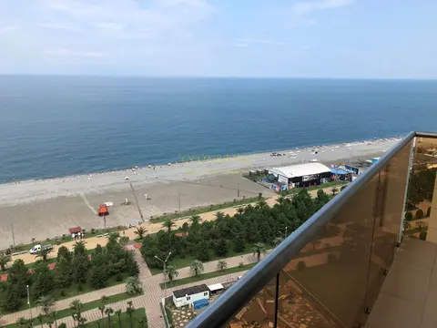 Продажа элитной квартиры на первой линии Чёрного моря в гостиничном комплексе Hilton.