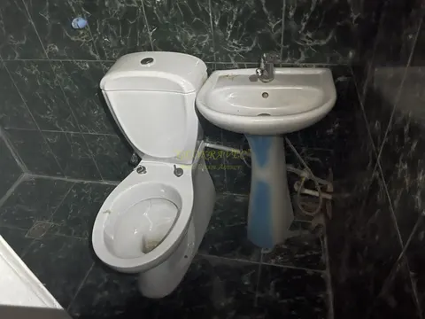 Продаётся коммерческое помещение для сдачи в исторической части старого Батуми.