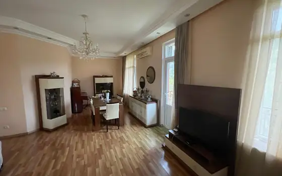 Продается частный дом в 3-х км от Батуми с прекрасным видом на горы.