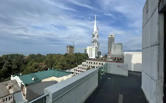 Продаётся квартира с террасой у моря  в элитном районе города Батуми