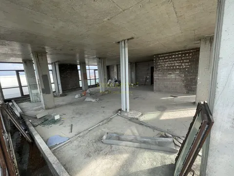 Продаётся квартира с террасой у моря  в элитном районе города Батуми