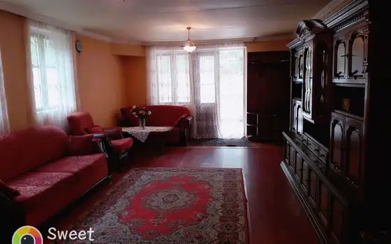 Частный дом недалеко от Батуми, с красивым видом и земельным участком.