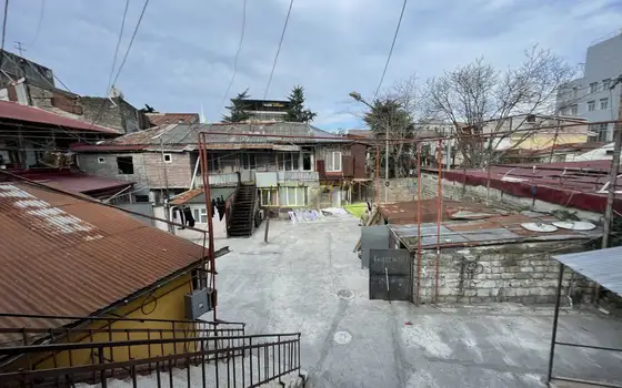 Квартира в 50 метрах от моря, в старом Батуми, в одном из самых популярных районов города.