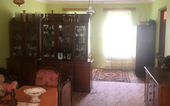 Продается частный дом в тихом районе с видом на горы в Хелвачаурском муниципалитете.