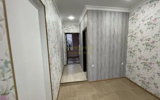 Продается два комната в старом Батуми на втором этаже.