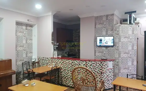 Коммерческая площадь в старом Батуми на первом этаже.