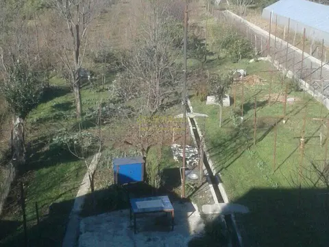 Земельный участок на продажу в тихом районе.