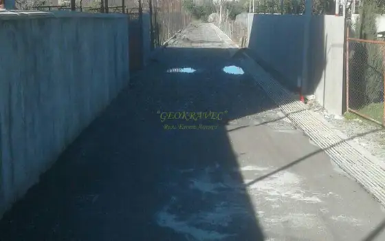 Земельный участок на продажу в тихом районе.