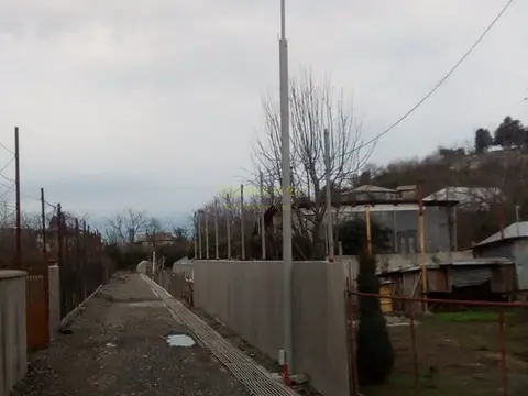 Земельный участок на продажу в тихом районе.