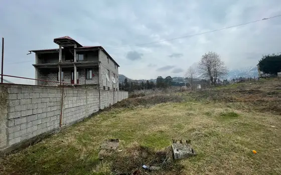 Земельный участок на центральной дороге в Ахалшени.