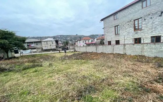 Земельный участок на центральной дороге в Ахалшени.