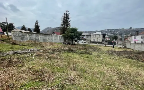 Земельный участок на центральной дороге в Ахалшени.