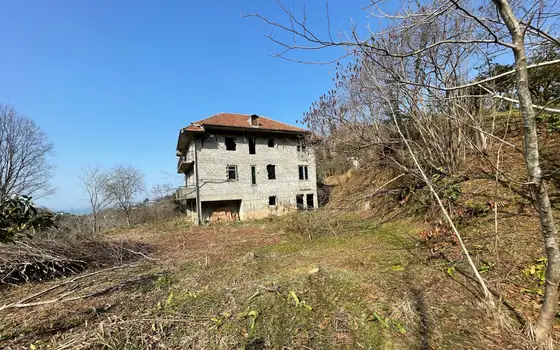 Собственный дом гостиничного типа в тихом и спокойном месте в Гантиади.