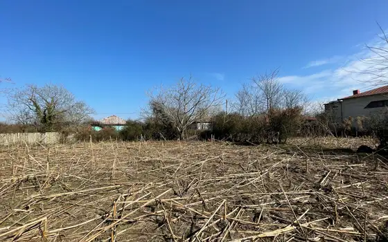 Частный дом с земельным участком от побережья черного моря 80 метрах.
