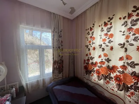 Частный дом с видом на горы в тихом месте в Сахалвашо.