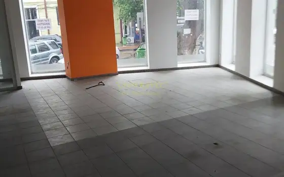 Сдается в аренду коммерческое помещение в центре старого Батуми.
