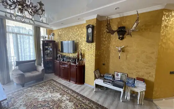 Продается недвижимость с качественным ремонтом.