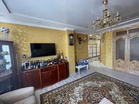 Продается недвижимость с качественным ремонтом.