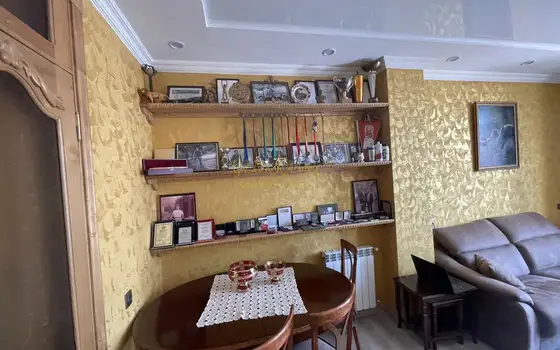 Продается недвижимость с качественным ремонтом.