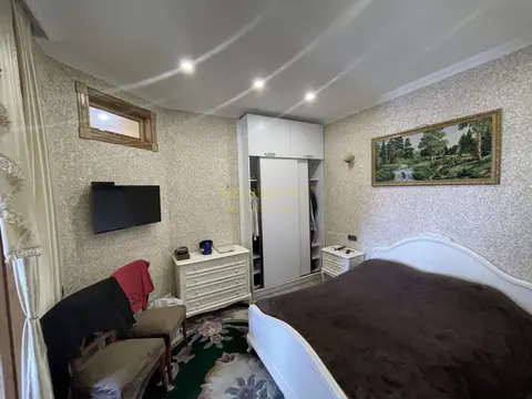 Продается недвижимость с качественным ремонтом.