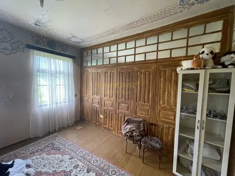Продается частный дом в 5 км от набережной.