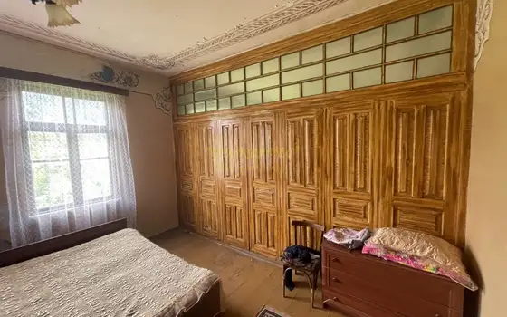 Продается частный дом в 5 км от набережной.