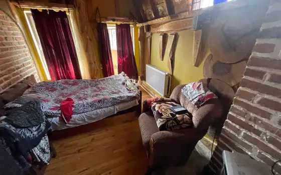 Продается частный дом на берегу озера Палиастоми.