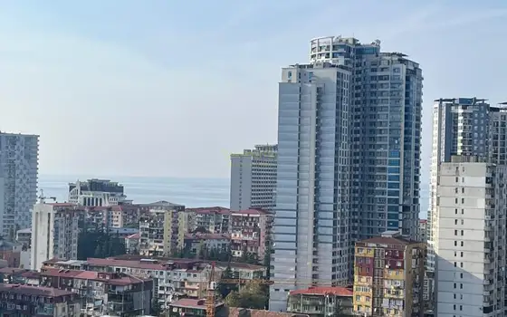 Продается двухкомнатная квартира возле нового футбольного стадиона в Батуми.