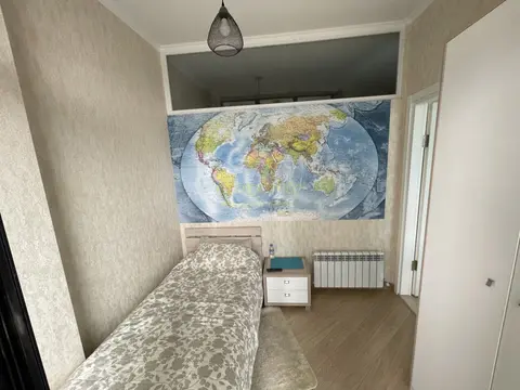 Продается четырехкомнатная квартира в гостиничном комплексе "Новая Волна".