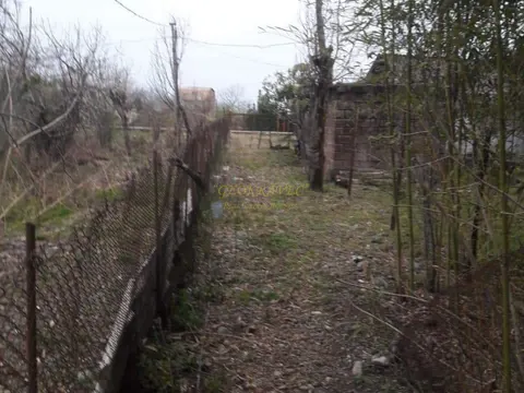 Продается земля несельскохозяйственного назначения в 200 метрах от моря.