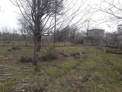Продается земля несельскохозяйственного назначения в 200 метрах от моря.