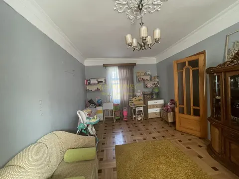 Продается частный дом с коммерческими помещениями. Грузия Батуми