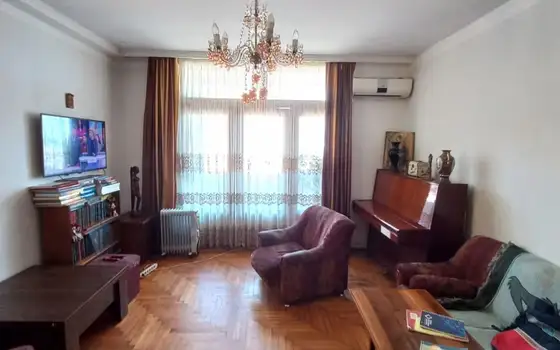 Продается квартира с прекрасным видом, в старом Батуми у моря