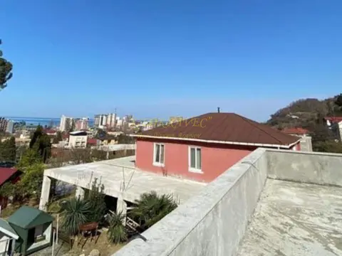 Продажа частного дома и земельного участка в Гонио, в курортной зоне