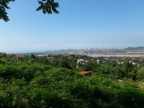 Продается частный дом с прекрасным видом на реку, город и Батуми - სურათი 1