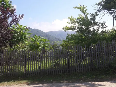 Продается частный дом с прекрасным видом на реку, город и Батуми